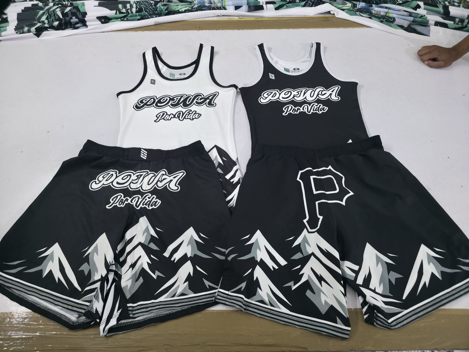 Custom Breathable Printed Basketball Uniform Sets with Gradient Number Fade Effect Quick Dry & Moisture-Wicking